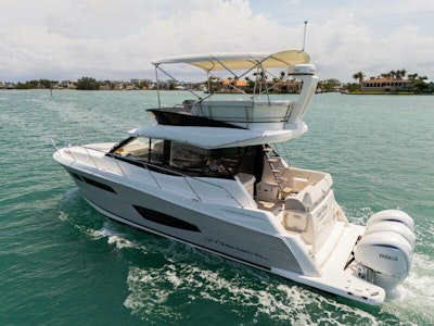 photo of 38' Regal 38 FXO 2023