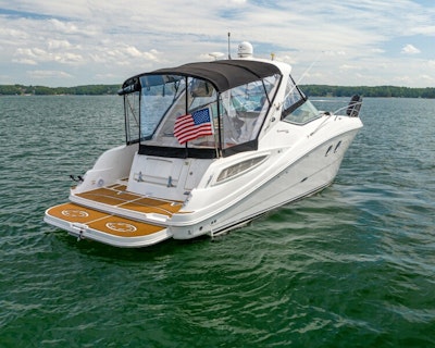 photo of 33' Sea Ray 330 Sundancer 2012