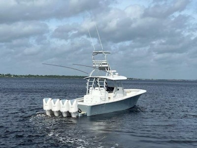 photo of 43' Regulator 41 2018