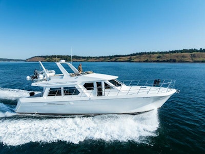photo of 53' Navigator Classic 5300 2004