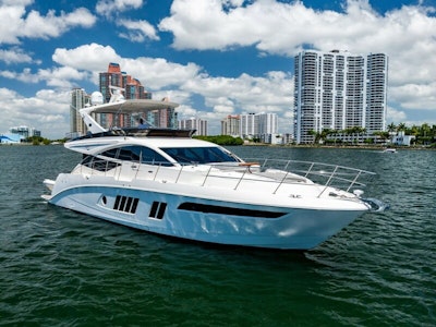 photo of 65' Sea Ray L650 Fly 2016