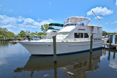 photo of 42' Jefferson 42 Sundeck 1987