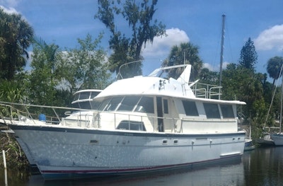 photo of 61' Hatteras 1982