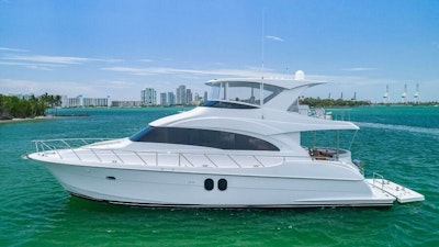 photo of 60' Hatteras 2013