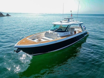 photo of 43' Tiara Yachts 43 LS 2022