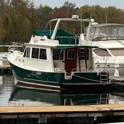 photo of 43' Atkinson 2003