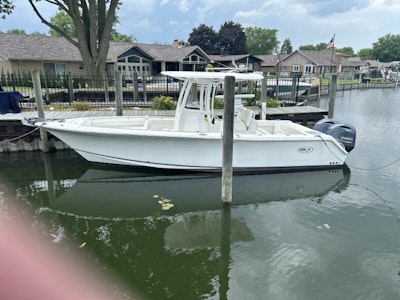 photo of 27' Sea Hunt 2014