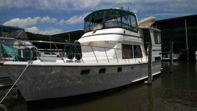 photo of 40' Nova Heritage East 40 1987