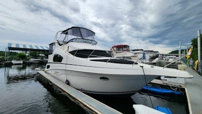 photo of 39' Silverton 39 Motor Yacht 2004