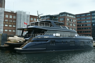 photo of 100' SUNREEF YACHTS Sunreef 100 Power 2025