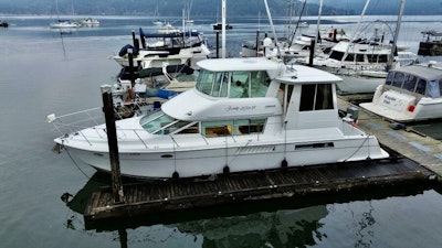 photo of 50' Carver 500 Cockpit Motor Yacht 1997