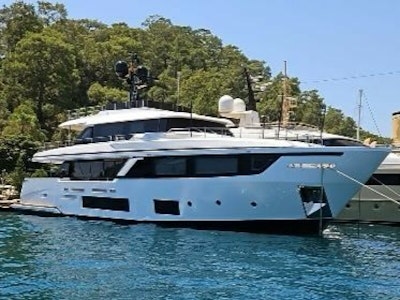 photo of 98' Custom Line 2023
