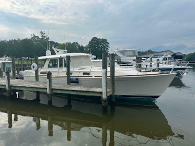 photo of 48' Sabre 48 Salon Express 2021