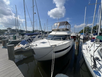 photo of 34' Carver C34 Command Bridge 2016