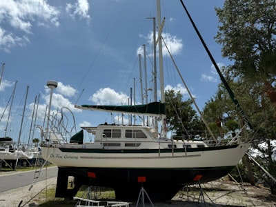 photo of 32' Pacific Seacraft Pilothouse 32 1994
