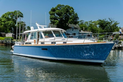 photo of 48' Sabre 48 Salon Express 2020