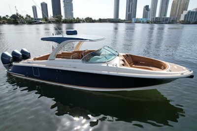 photo of 35' Chris-Craft Launch 35 GT 2022