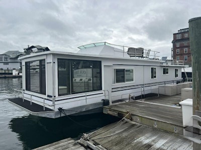 photo of 58' Sumerset Houseboat 1981
