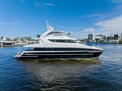 photo of 92' Sabre 92 2004