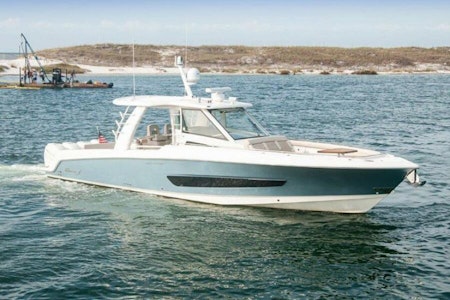 photo of 42' Boston Whaler 420 Outrage 2018