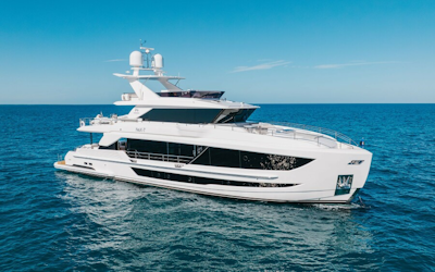 photo of 94' Horizon FD92 Tri-Deck 2022