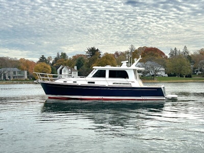 photo of 42' Sabre 42 Salon Express 2017