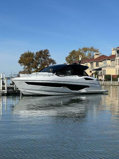 photo of 55' Sunseeker 55 Predator 2026