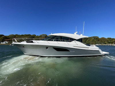 photo of 53' Tiara Yachts C53 Coupe 2020