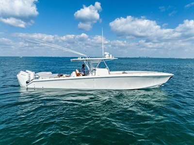 photo of 41' Bahama 41 2015