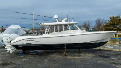 photo of 45' Everglades 455 Center Console 2023