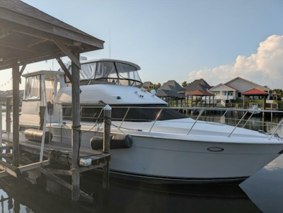photo of 45' Carver 455 Aft Cabin 1996