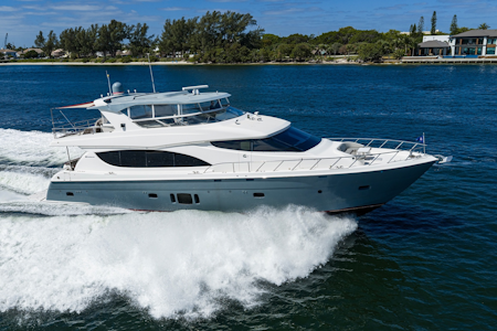photo of 80' Hatteras 80 Motor Yacht 2013