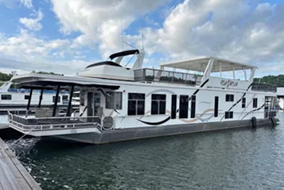 photo of 80' Sharpe 80x18 2001