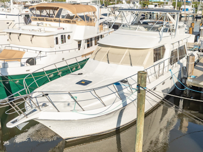 photo of 57' Navigator 5700 Rival Pilothouse 2004