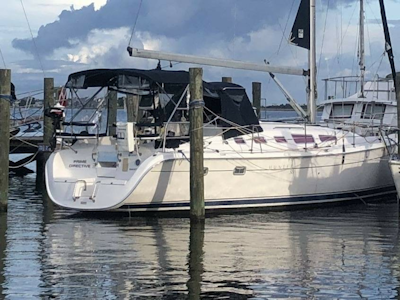 photo of 38' Hunter 2008