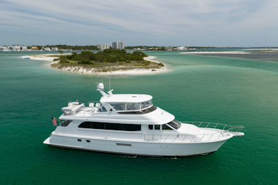 photo of 75' Hatteras Sport Deck 2004
