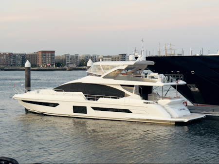 photo of 87' Azimut GRANDE 25M 2022