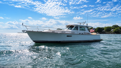photo of 48' Sabre 48 Salon Express 2016