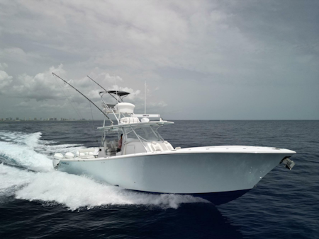photo of 39' Front Runner 39 Center Console 2021