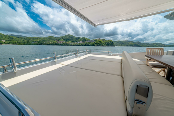 Azimut-77S 2017-Carpe Diem Genoa-Italy-2017 Azimut 77 Carpe Diem-6798406