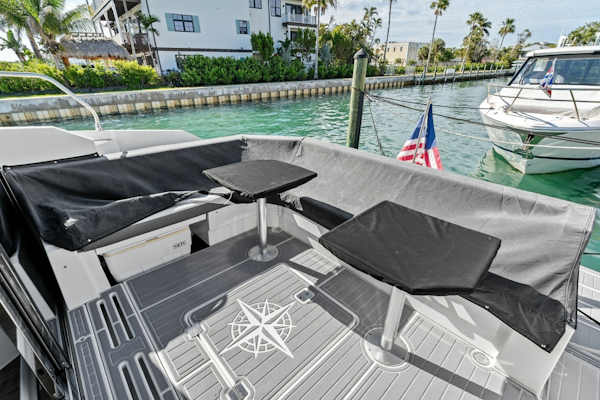 Cruisers Yachts-42 Cantius 2019-Truly Ineffable Longboat Key-Florida-United States-2019 Cruisers Yachts 42 Cantius Truly Ineffable-6277706