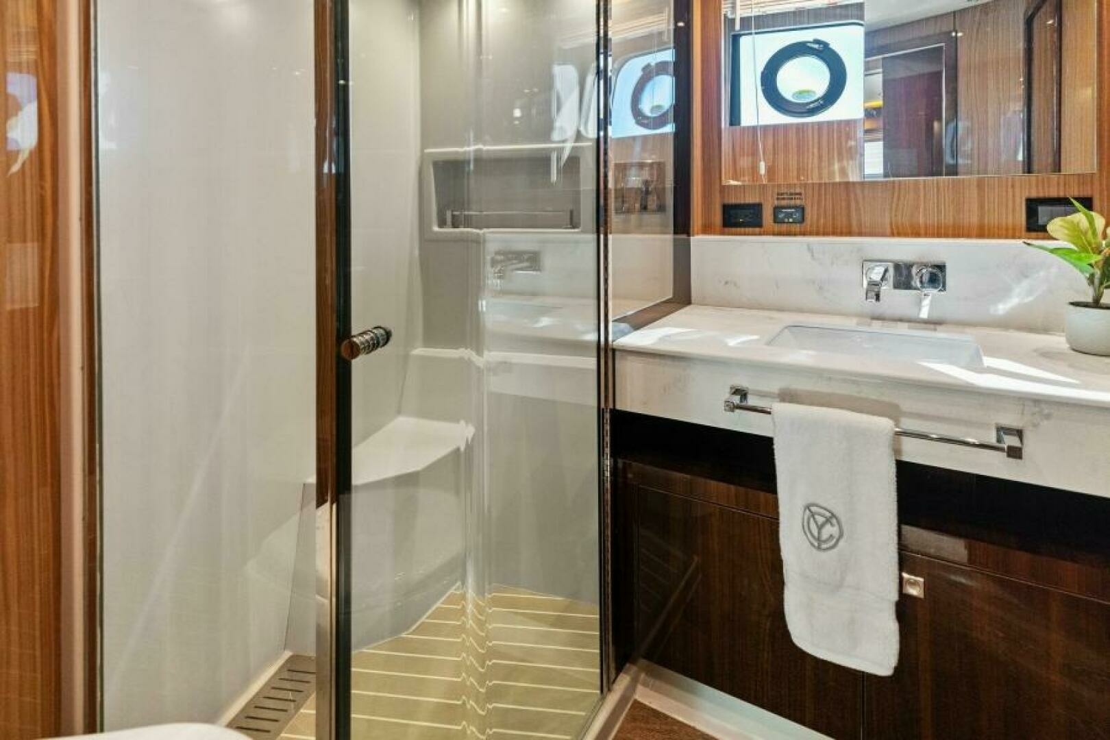 Cruisers Yachts-60 Cantius Fly 2023-Miss Tracy Lane Destin-Florida-United States-2023 Cruisers Yachts 60 Cantius Fly Guest Head-6800186 | Thumbnail