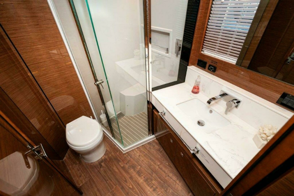 Cruisers Yachts-60 Cantius 2020-Harper Bell Destin-Florida-United States-2020 Cruisers Yachts HARPER BELL VIP Head 3-6804880