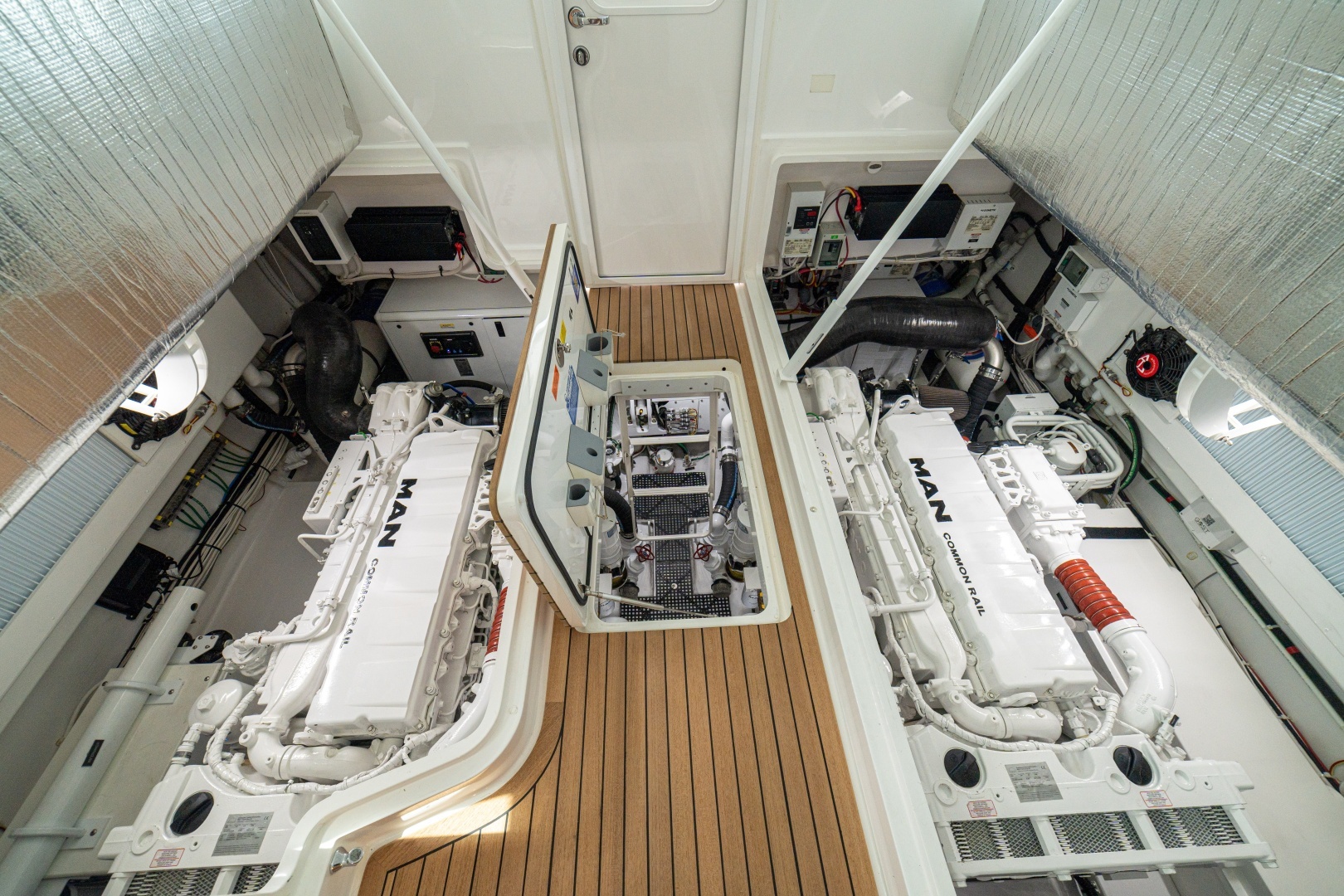 Viking-46 Billfish 2023-Scarlet Los Suenos-Costa Rica-2023 Viking 46 Billfish Engines-6090839 | Thumbnail