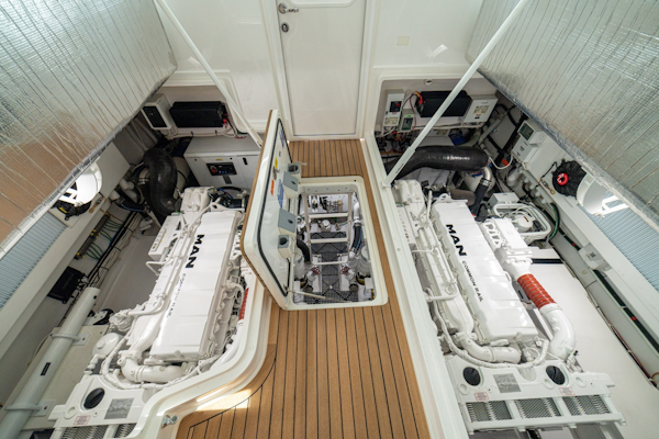 Viking-46 Billfish 2023-Scarlet Los Suenos-Costa Rica-2023 Viking 46 Billfish Engines-6090839