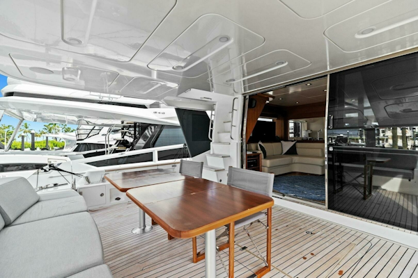Sirena-64-MY 2021-Destin-E Fort Myers-Florida-United States-2021 Sirena 64 DESTIN-E Aft Deck-6800143