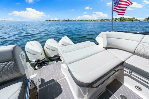Sea Ray-370 Sundancer 2022-Golden Ticket Sarasota-Florida-United States-2022 Sea Ray 370 OB -6287886