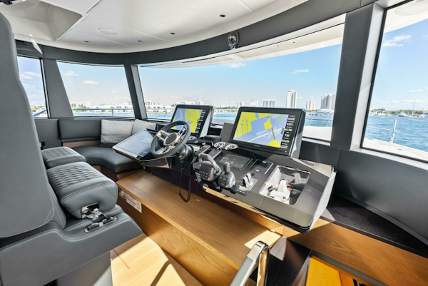 Absolute-75 Navetta 2025-Fantasy Girl Palm Beach-Florida-United States-6294864