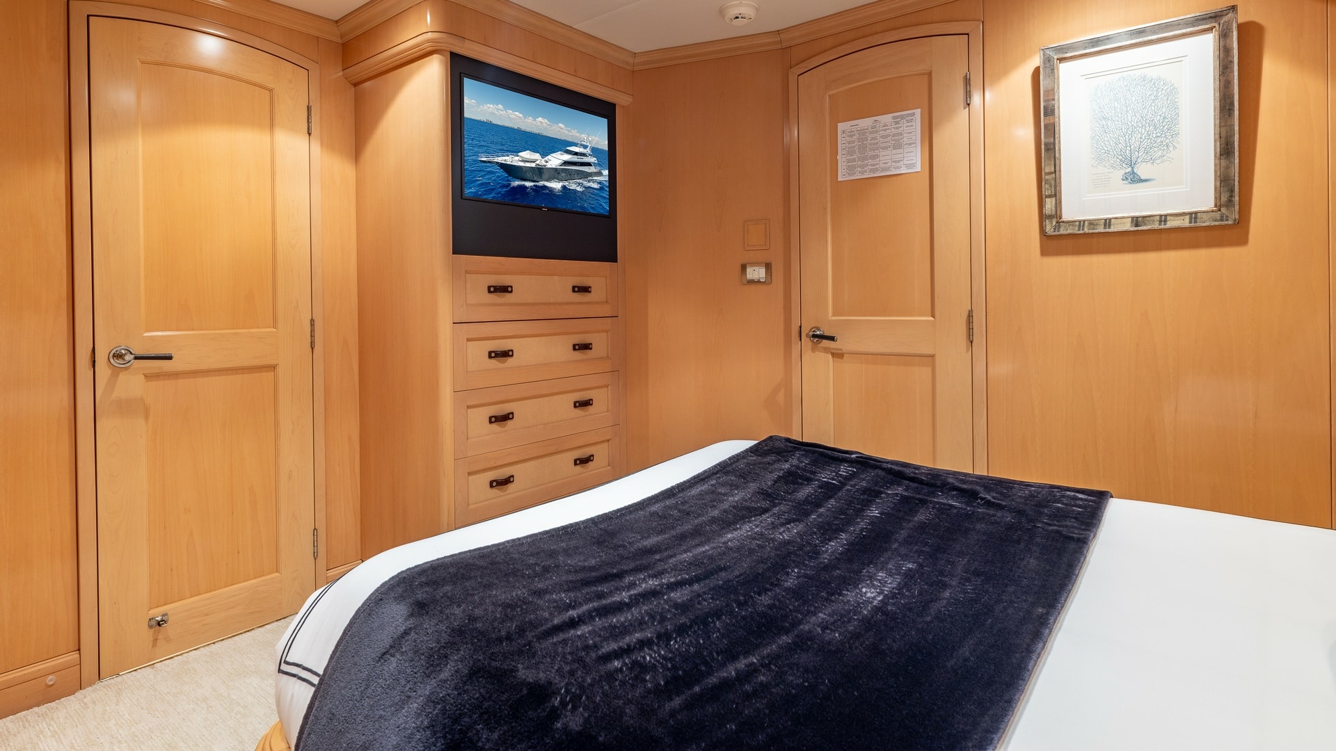 Trinity Yachts-144  1998-BAD COMPANY Fort Lauderdale-Florida-United States-1998 Trinity Yachts Sport Fisherman  BAD COMPANY: Guest Stateroom with Entertainment Setup-6803467 | Thumbnail