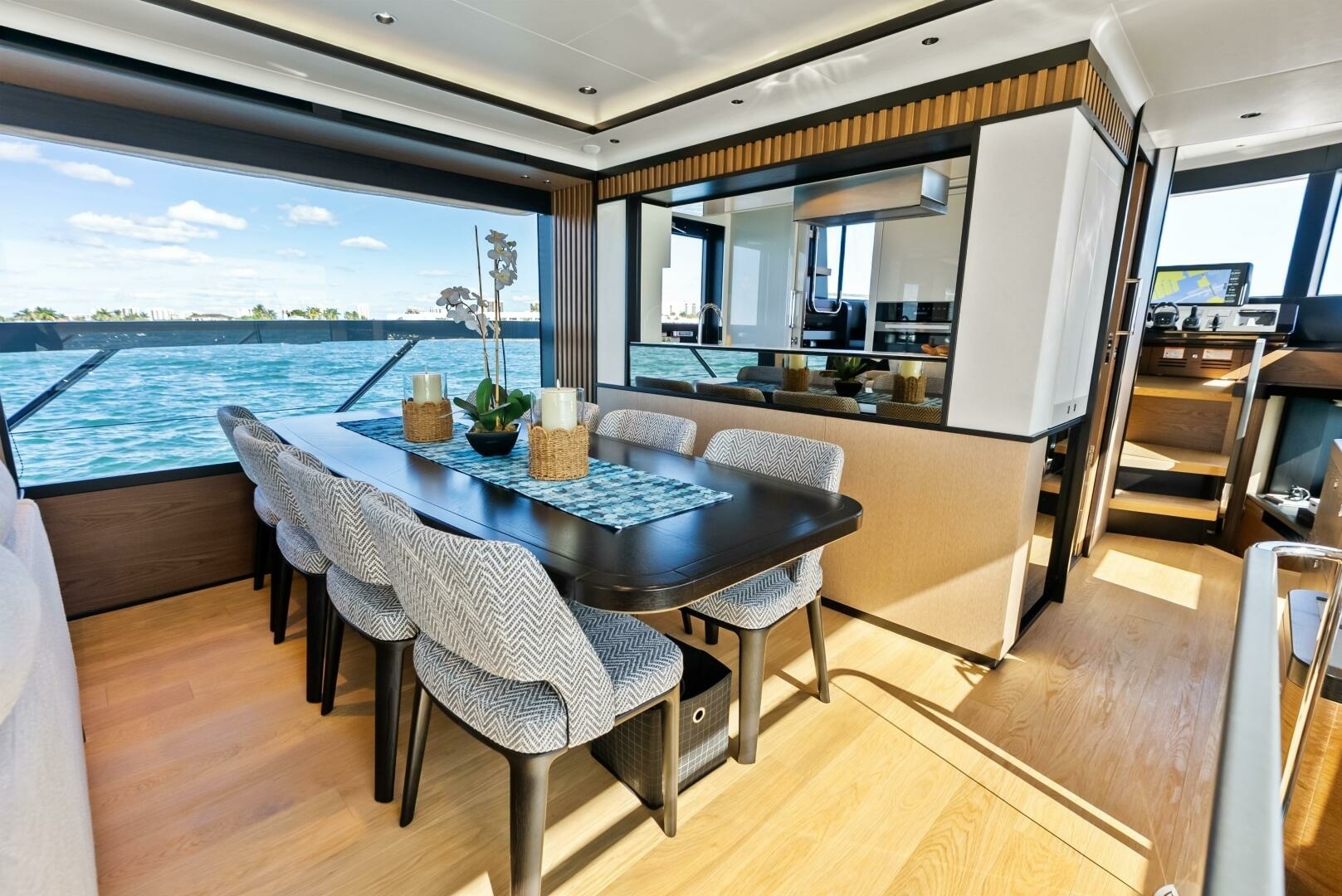 Absolute-75 Navetta 2025-Fantasy Girl Palm Beach-Florida-United States-6294869 | Thumbnail